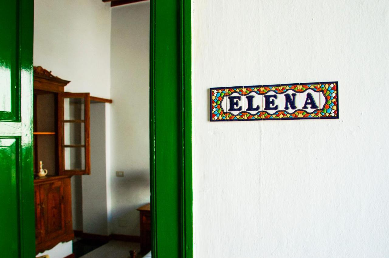 Отель Casa Abuela Elena Ариа Экстерьер фото